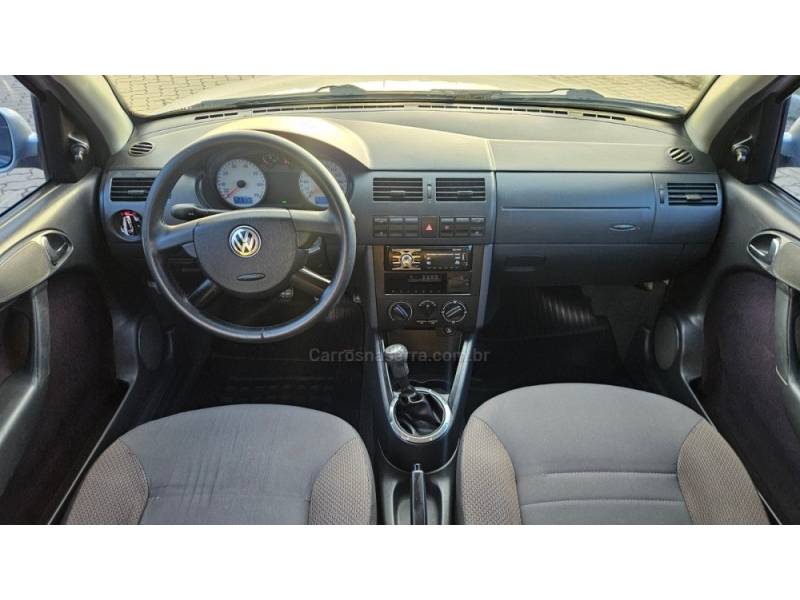VOLKSWAGEN - GOL - 2007/2008 - Prata - R$ 29.900,00