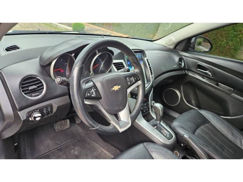 CHEVROLET - CRUZE - 2013/2014 - Branca - R$ 59.500,00