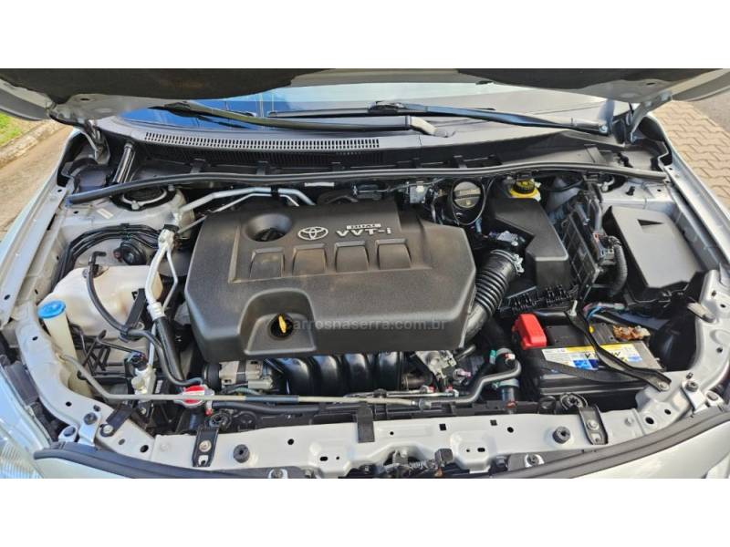 TOYOTA - COROLLA - 2012/2013 - Prata - R$ 70.500,00