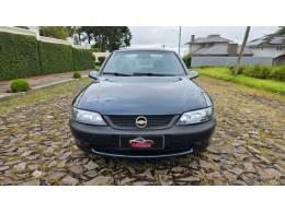 CHEVROLET - VECTRA - 1996/1997 - Verde - R$ 17.900,00