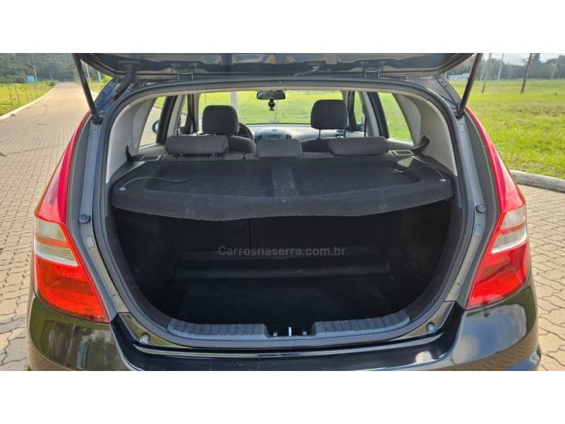 HYUNDAI - I30 - 2009/2010 - Preta - R$ 46.500,00