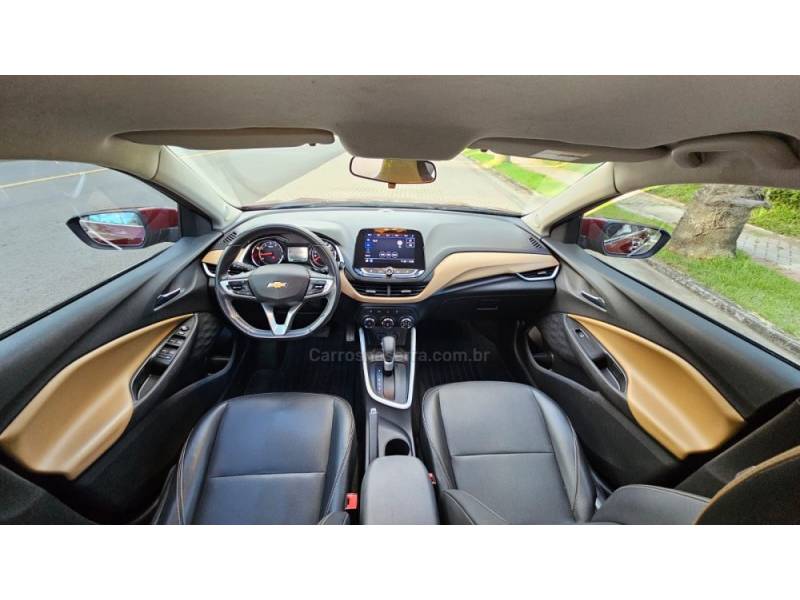 CHEVROLET - ONIX - 2022/2023 - Vermelha - R$ 90.900,00