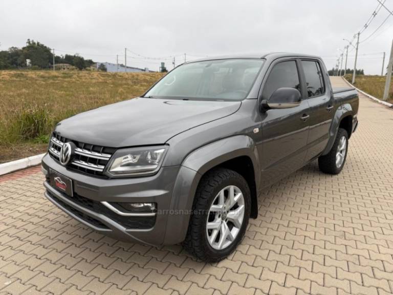 VOLKSWAGEN - AMAROK - 2019/2019 - Cinza - R$ 149.900,00