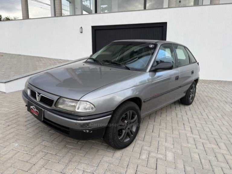 CHEVROLET - ASTRA - 1995/1995 - Cinza - R$ 16.900,00
