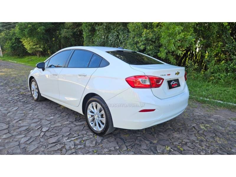 CHEVROLET - CRUZE - 2018/2018 - Branca - R$ 86.900,00