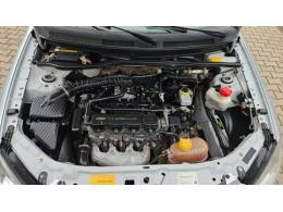 CHEVROLET - PRISMA - 2011/2012 - Prata - R$ 27.900,00
