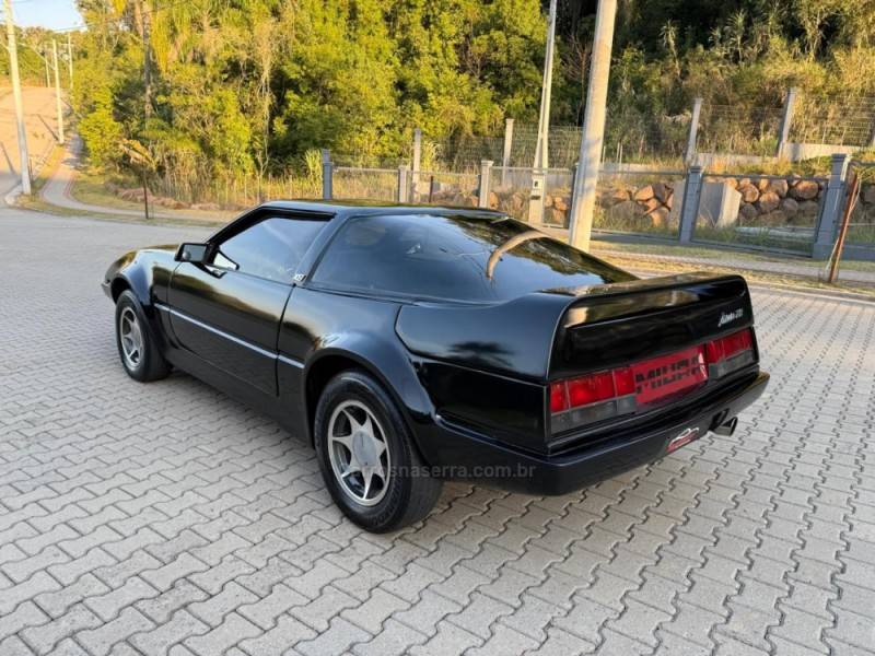 MIURA - X8 - 1989/1989 - Preta - R$ 58.000,00