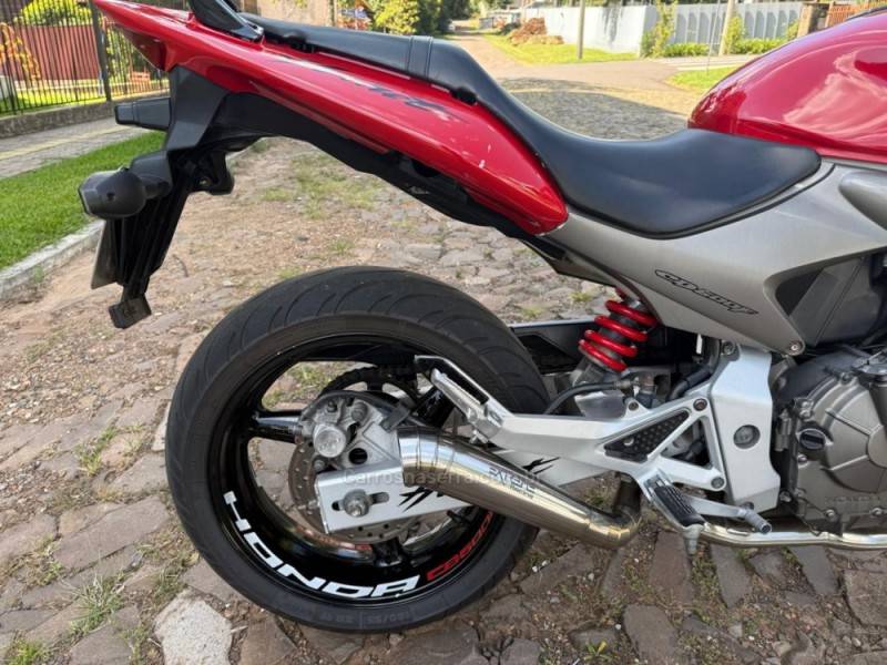 HONDA - CB 600F - 2005/2005 - Vermelha - R$ 34.900,00
