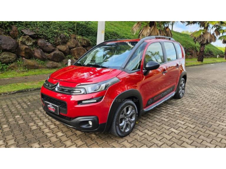 CITROËN - AIRCROSS - 2017/2018 - Vermelha - R$ 59.900,00