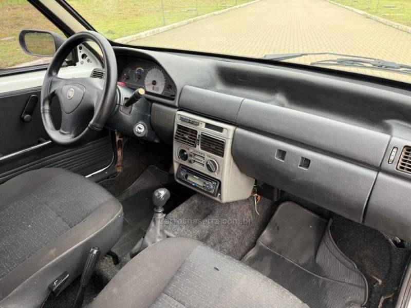 FIAT - UNO - 2008/2009 - Branca - R$ 16.900,00