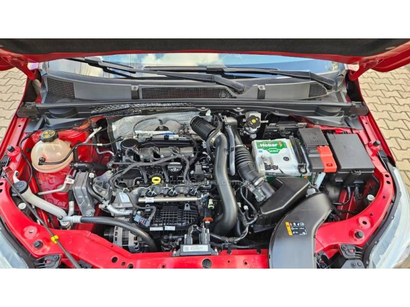 CHEVROLET - ONIX - 2022/2023 - Vermelha - R$ 90.900,00