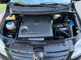 VOLKSWAGEN - FOX - 2007/2008 - Preta - R$ 31.900,00