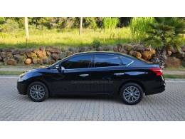 NISSAN - SENTRA - 2017/2018 - Preta - R$ 74.900,00
