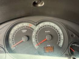 CHEVROLET - CELTA - 2010/2011 - Prata - R$ 29.900,00