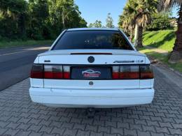 VOLKSWAGEN - SANTANA - 1995/1995 - Branca - R$ 7.500,00