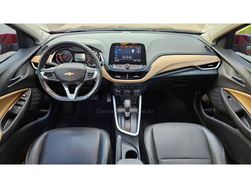 CHEVROLET - ONIX - 2022/2023 - Vermelha - R$ 90.900,00