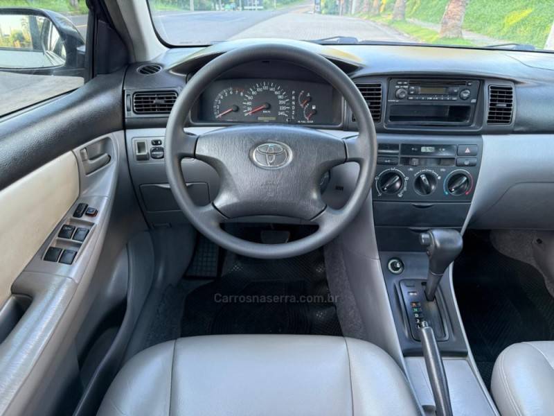 TOYOTA - COROLLA - 2003/2003 - Prata - R$ 36.900,00