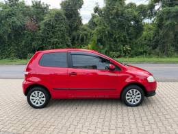 VOLKSWAGEN - FOX - 2007/2008 - Vermelha - R$ 23.900,00