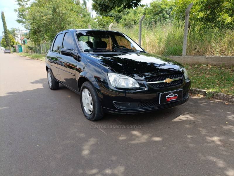 CHEVROLET - CLASSIC - 2012/2012 - Preta - R$ 28.900,00