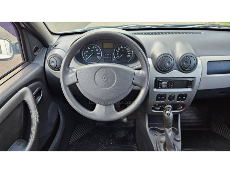 RENAULT - SANDERO - 2008/2009 - Prata - R$ 27.500,00