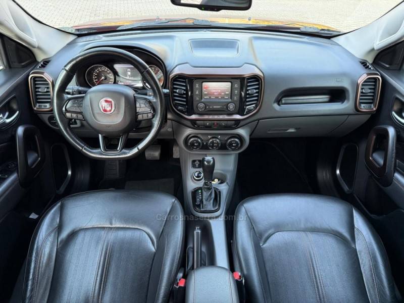 FIAT - TORO - 2016/2017 - Vermelha - R$ 97.900,00