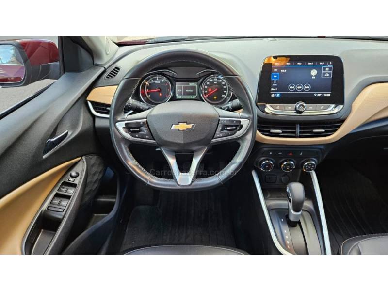 CHEVROLET - ONIX - 2022/2023 - Vermelha - R$ 90.900,00