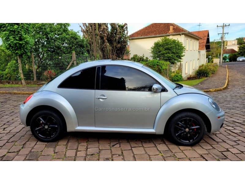 VOLKSWAGEN - NEW BEETLE - 2008/2008 - Prata - R$ 42.900,00
