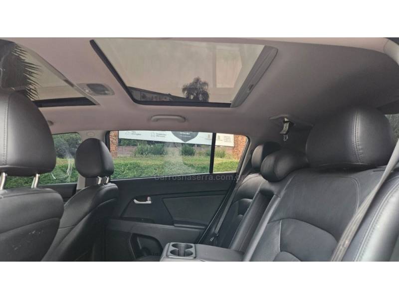 KIA MOTORS - SPORTAGE - 2015/2015 - Prata - R$ 86.900,00