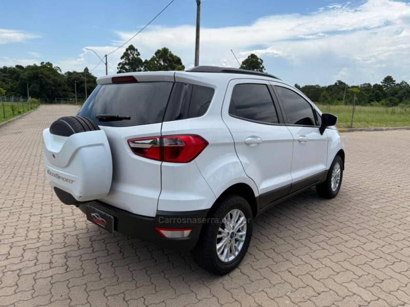 FORD - ECOSPORT - 2016/2017 - Branca - R$ 57.900,00