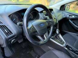 FORD - FOCUS - 2018/2019 - Branca - R$ 66.900,00