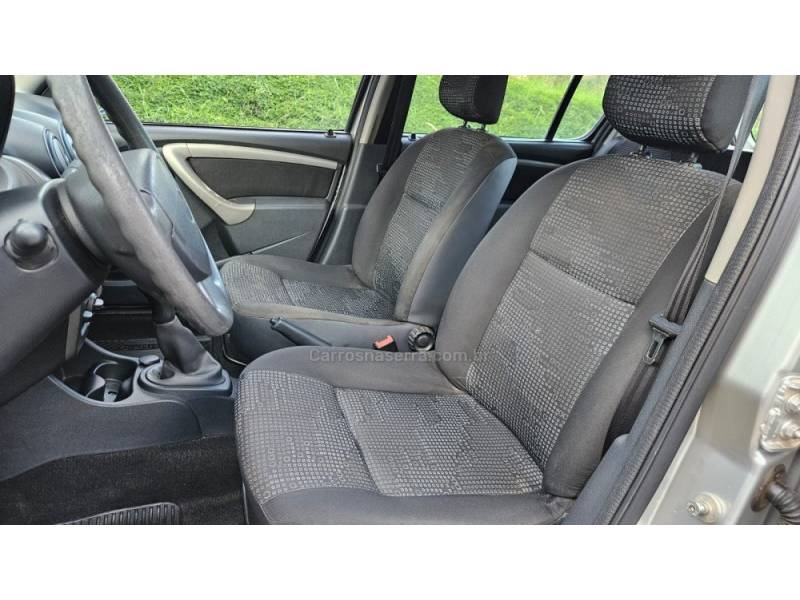 RENAULT - SANDERO - 2008/2009 - Prata - R$ 27.500,00