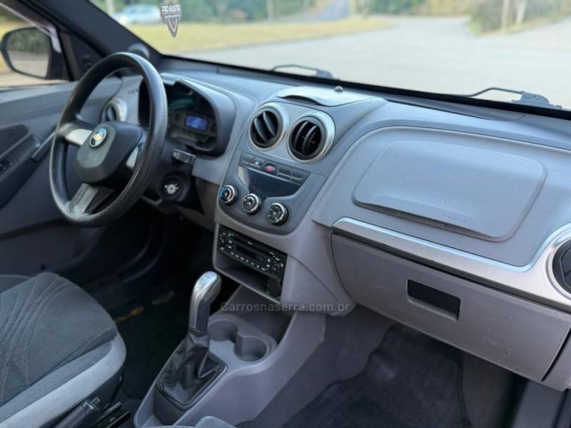 CHEVROLET - AGILE - 2010/2011 - Branca - R$ 37.900,00