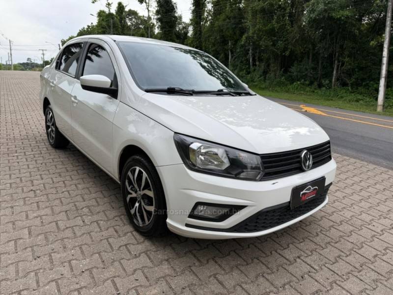 VOLKSWAGEN - VOYAGE - 2020/2021 - Branca - R$ 53.900,00