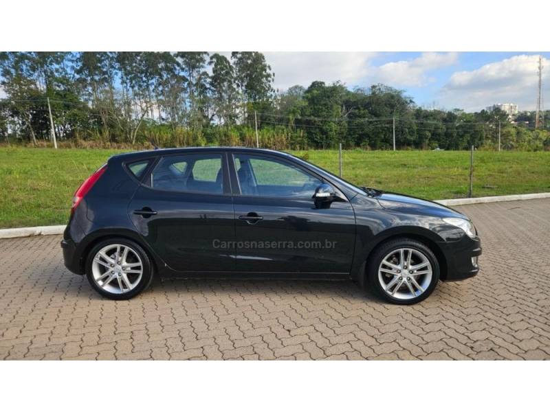 HYUNDAI - I30 - 2009/2010 - Preta - R$ 47.900,00