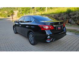 NISSAN - SENTRA - 2017/2018 - Preta - R$ 74.900,00