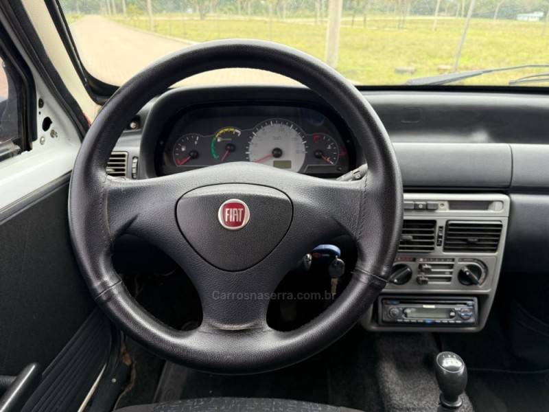 FIAT - UNO - 2008/2009 - Branca - R$ 16.900,00