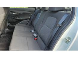 CHEVROLET - ONIX - 2023/2024 - Branca - R$ 95.900,00