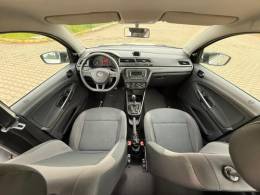 VOLKSWAGEN - VOYAGE - 2021/2022 - Prata - R$ 61.900,00