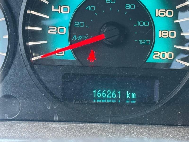 FORD - FUSION - 2010/2010 - Prata - R$ 43.900,00