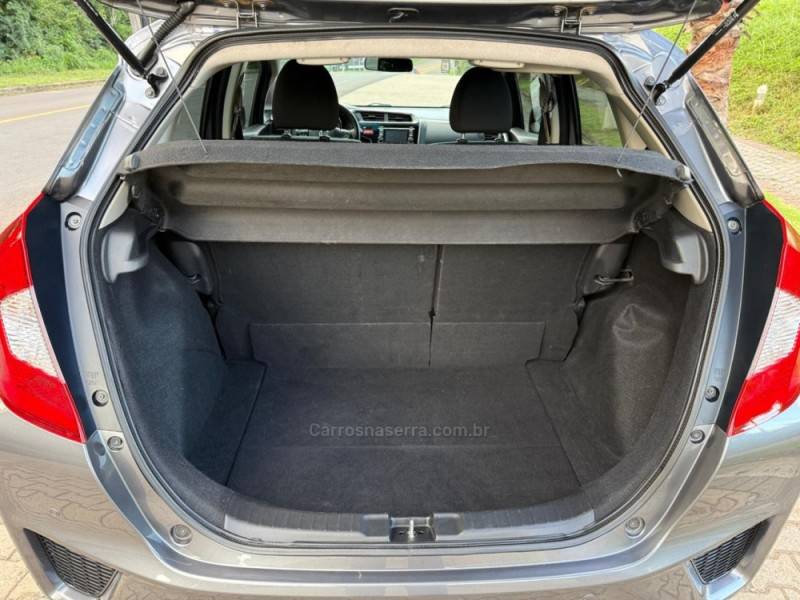 HONDA - FIT - 2017/2017 - Cinza - R$ 76.900,00