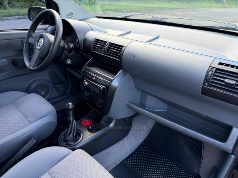 VOLKSWAGEN - FOX - 2007/2008 - Preta - R$ 30.900,00