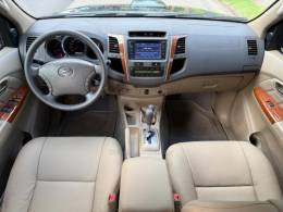 TOYOTA - HILUX SW4 - 2010/2010 - Preta - R$ 116.900,00