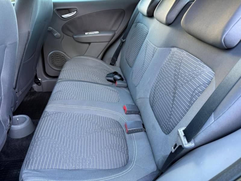 FIAT - PALIO - 2012/2013 - Preta - R$ 38.900,00