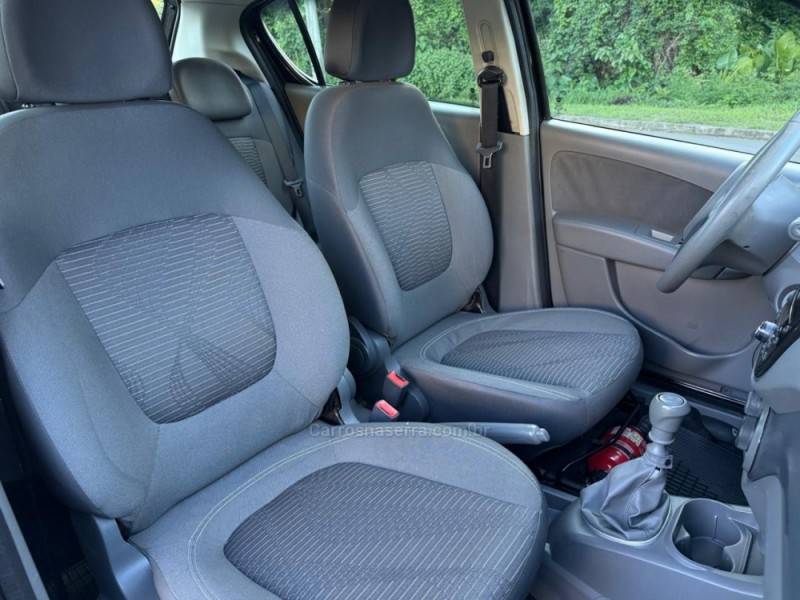 FIAT - PALIO - 2012/2013 - Preta - R$ 38.900,00