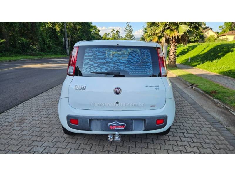 FIAT - UNO - 2010/2011 - Branca - R$ 24.900,00
