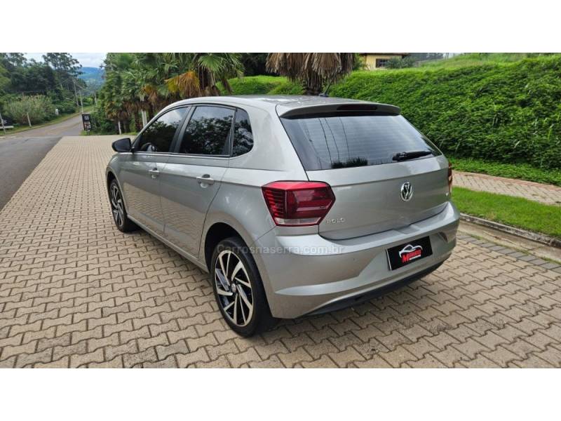 VOLKSWAGEN - POLO - 2019/2020 - Prata - R$ 66.900,00