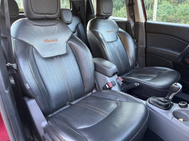 FIAT - TORO - 2016/2017 - Vermelha - R$ 97.900,00
