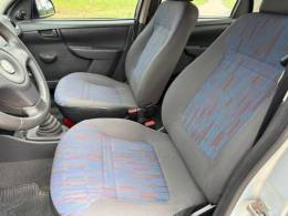 CHEVROLET - CELTA - 2010/2011 - Prata - R$ 29.900,00