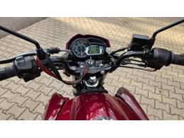 YAMAHA - FAZER - 2016/2016 - Vermelha - R$ 12.300,00