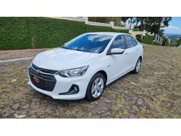 CHEVROLET - ONIX - 2023/2024 - Branca - R$ 98.900,00